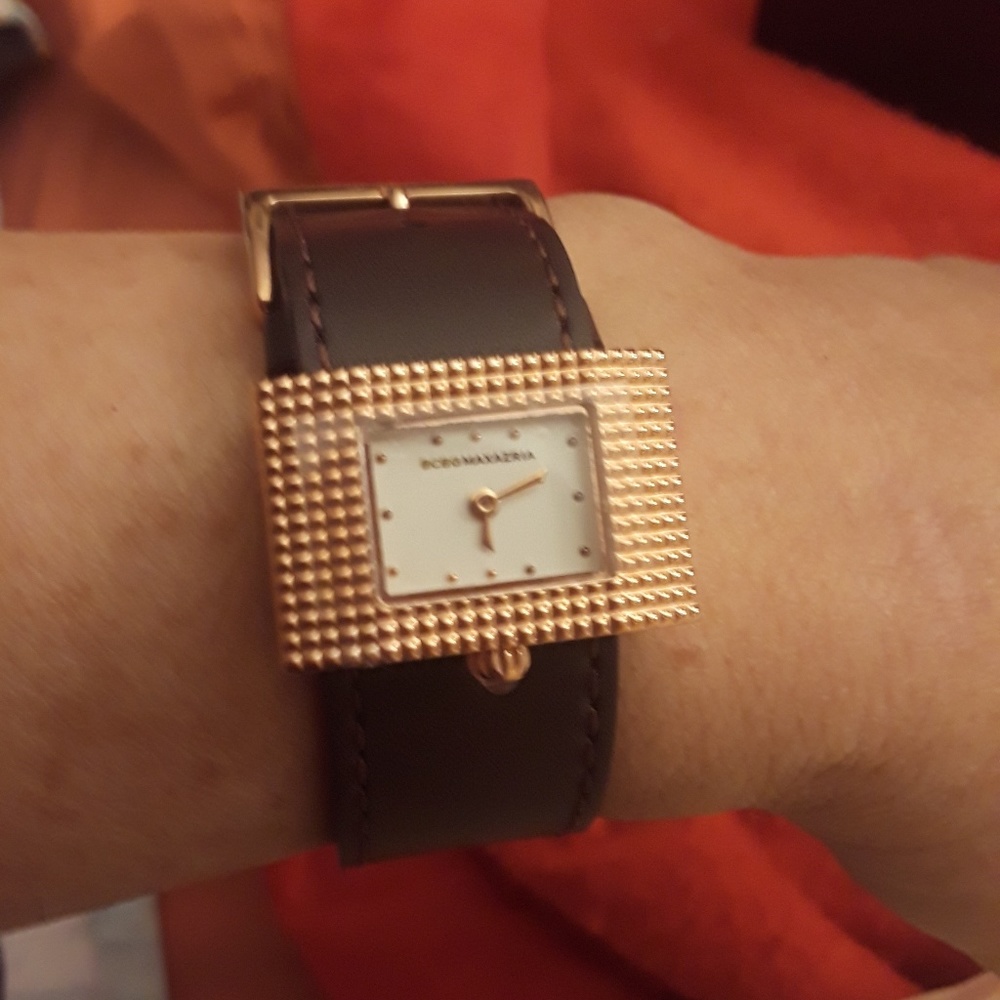 Beautiful square watch